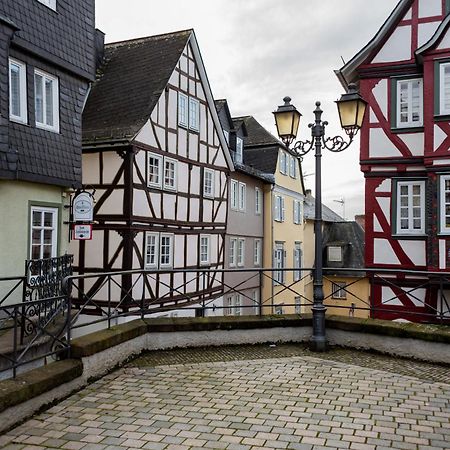 Altstadt Apartment Am Dom Wetzlar, 1 Zi, Kueche, Bad Mit Parkplatz Am Grundstueck 외부 사진